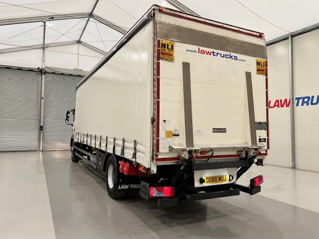MAN TGM 18.250 4×2 Sleeper Cab Curtainsider