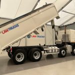Volvo FM 410 8×4 Sleeper Cab Tar Spec Tipper - thumbnail