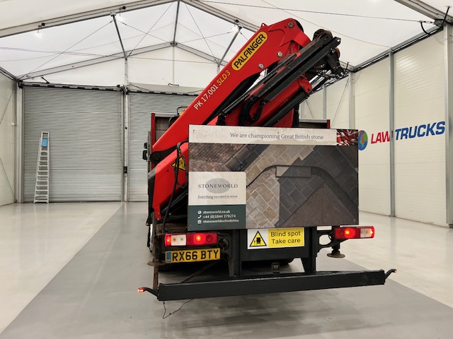 Renault C320 6×2 Day Cab Dropside with Crane