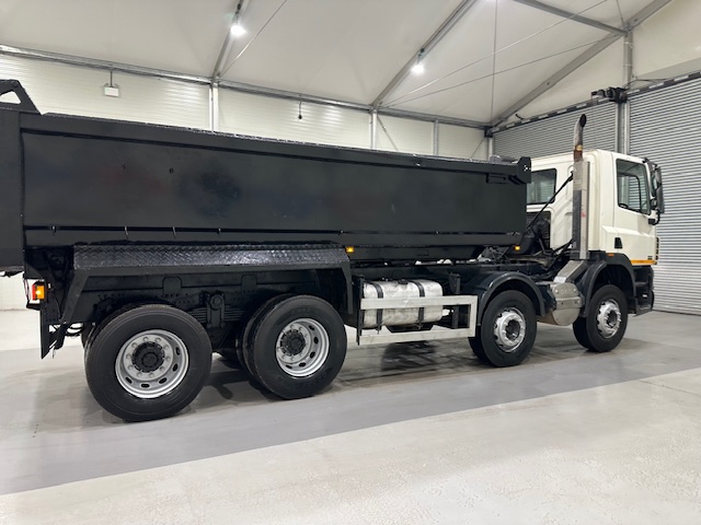DAF CF85 360 8×4 Day Cab Steel Tipper