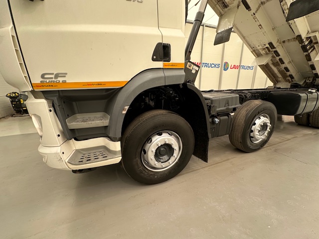 DAF CF 370 8×4 Day Cab Tipper