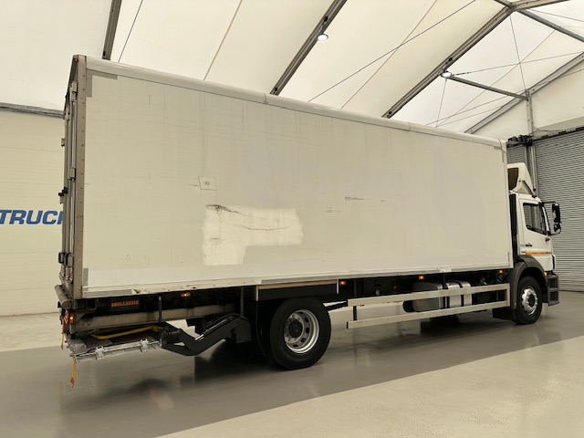 Mercedes Axor 1824 Day Cab Box Van