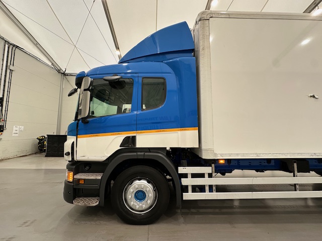 Scania P250 4×2 Sleeper Cab Fridge Box