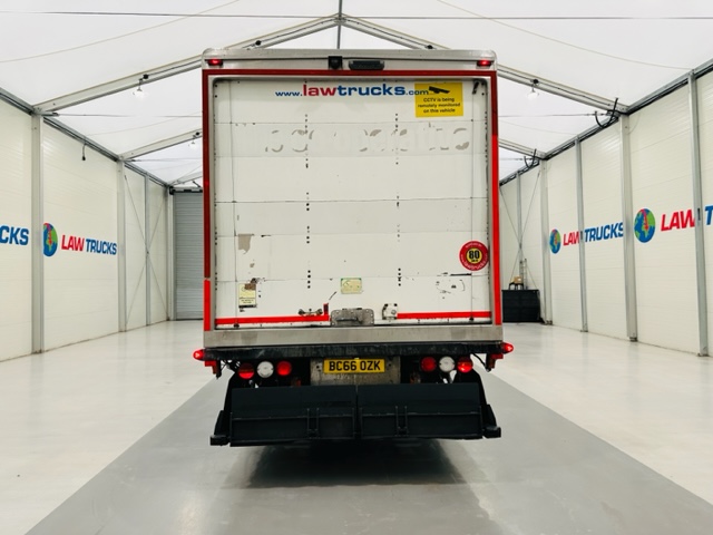 Iveco Stralis 310 AT 6×2 Box Van