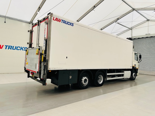 DAF CF 290 6×2 Rear Steer Fridge Box