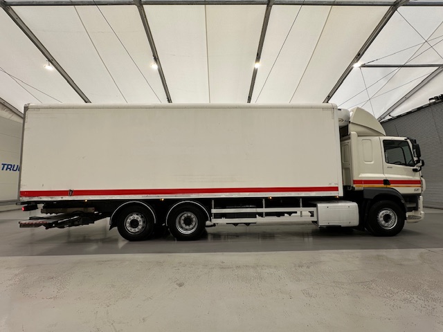 DAF CF 370 6×2 Sleeper Cab Fridge Box