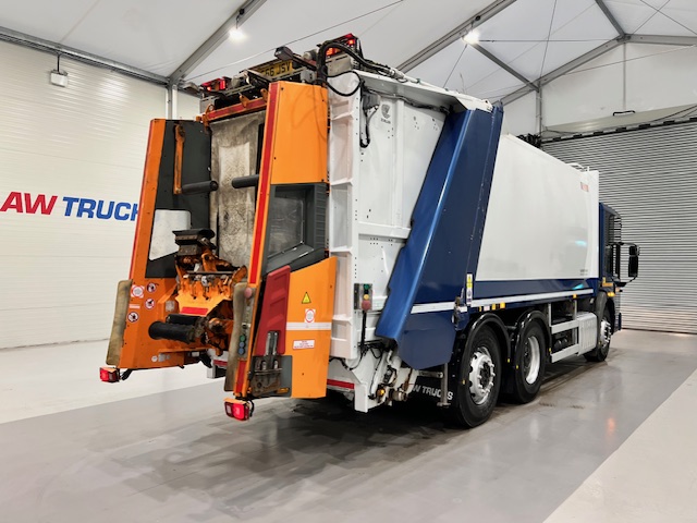 Mercedes Econic 2630 6×2 Refuse Bin Lorry