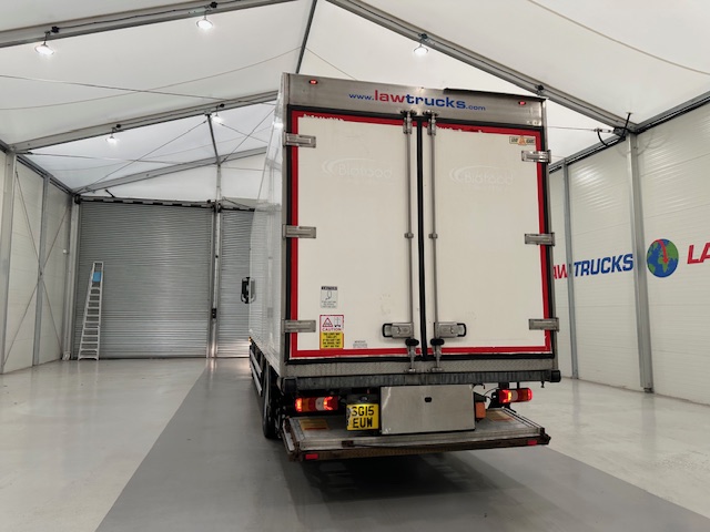 Mercedes Antos 1827 Day Cab Fridge Box