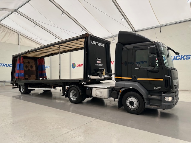 DAF LF 260 4×2 Urban Tractor Unit Trailer