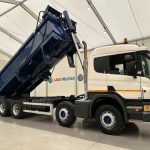 Scania P370 8×4 Sleeper Cab Tipper Manual - thumbnail