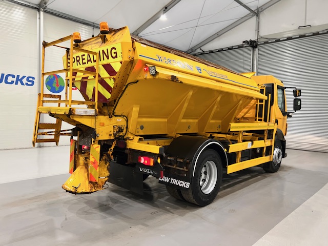 Volvo FE 240 4×2 Day Cab Gritter