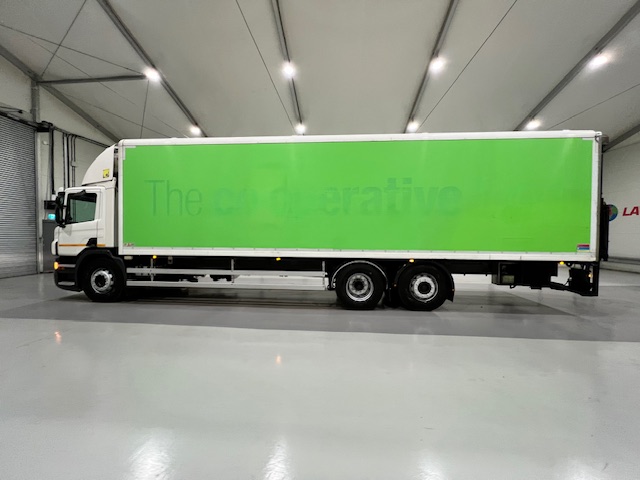 Scania P280 6×2 Rear Lift Day Cab Fridge Box