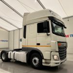 DAF XF 460 4×2 Super Space Cab Tractor Unit - thumbnail