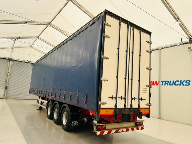 Montracon Tri Axle Curtainsider Trailer