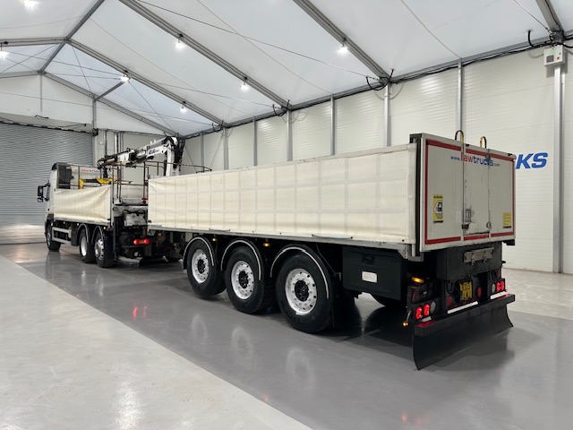 Volvo FM 450 Dropside Brick Grab Drawbar