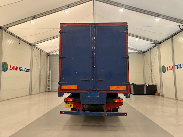 DAF CF65 220 Sleeper Cab Curtainsider Manual