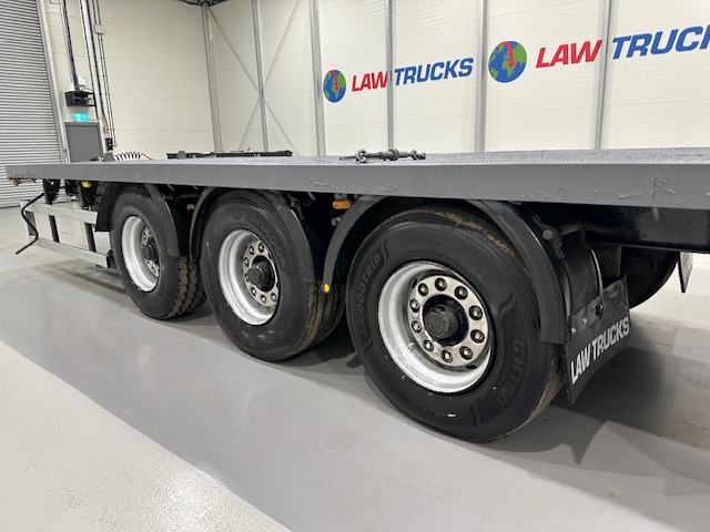 Weightlifter Tri Axle Flatbed Drawbar Trailer