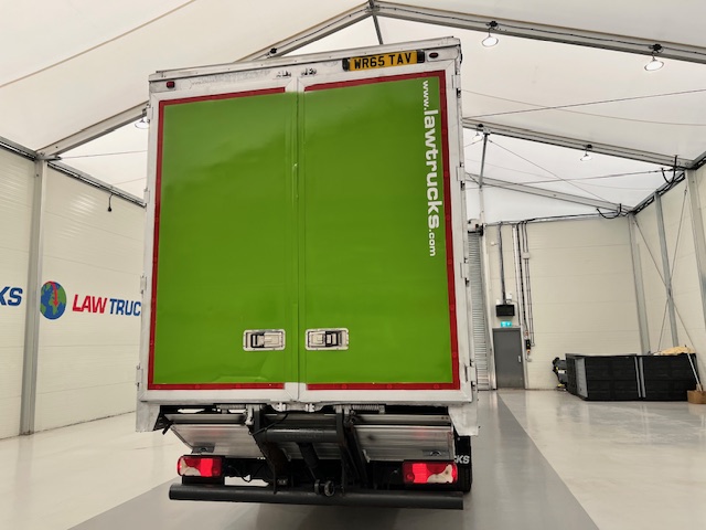 Scania P280 6×2 10 Tyre Rear Lift Curtainsider