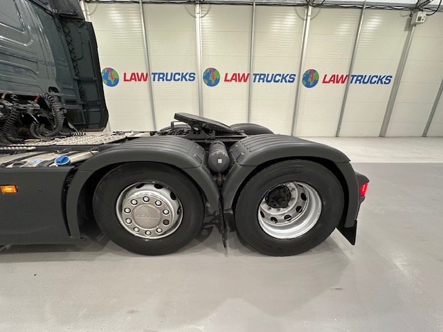 Scania R450 6×2 Midlift Highline Tractor Unit