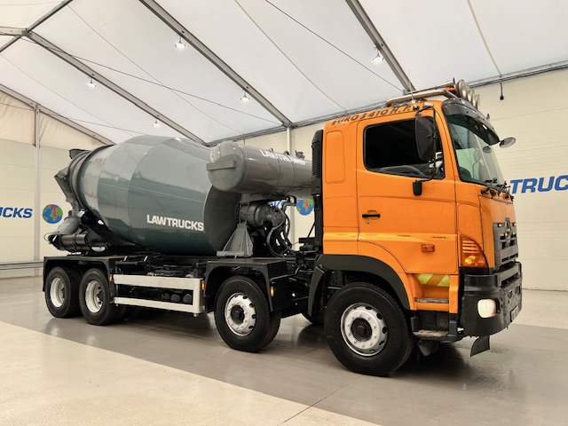Hino 700 3241 8×4 Cement Mixer