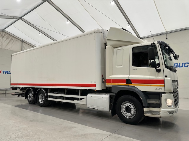 DAF CF 370 6×2 Sleeper Cab Fridge Box