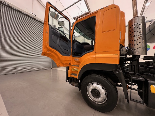 Hino 700 3241 8×4 Cement Mixer