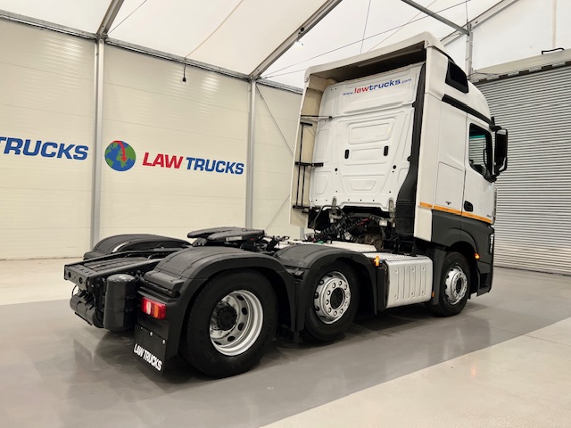 Mercedes Actros 2545 6×2 Midlift Tractor Unit