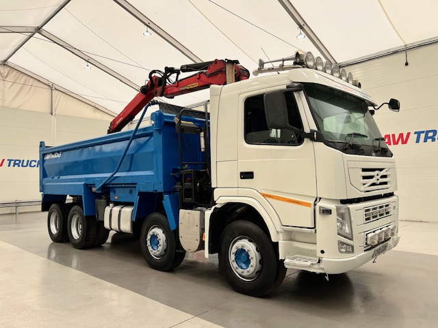 Volvo FM 460 8×4 Steel Tipper Grab