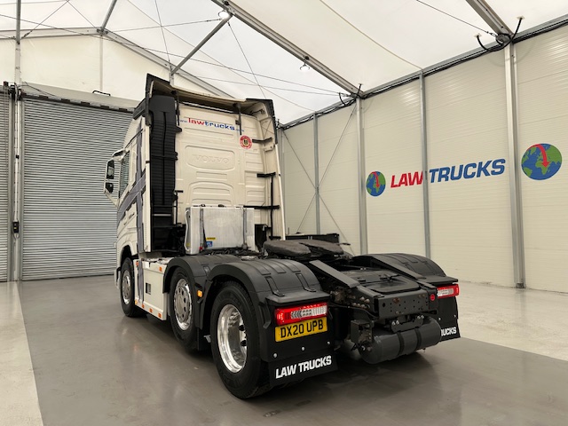 Volvo FH 500 6×2 Midlift Tractor Unit PTO