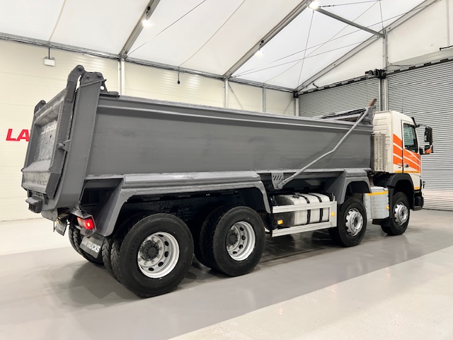 Volvo FMX 420 8×4 Day Cab Steel Tipper