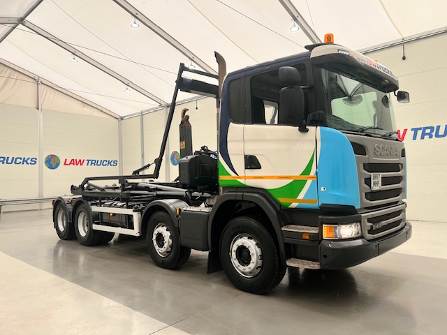 Scania G410 8×4 Rest Cab Hookloader Drawbar