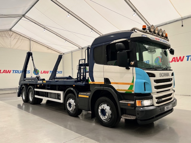 Scania P370 8×4 Sleeper Cab Skip Loader