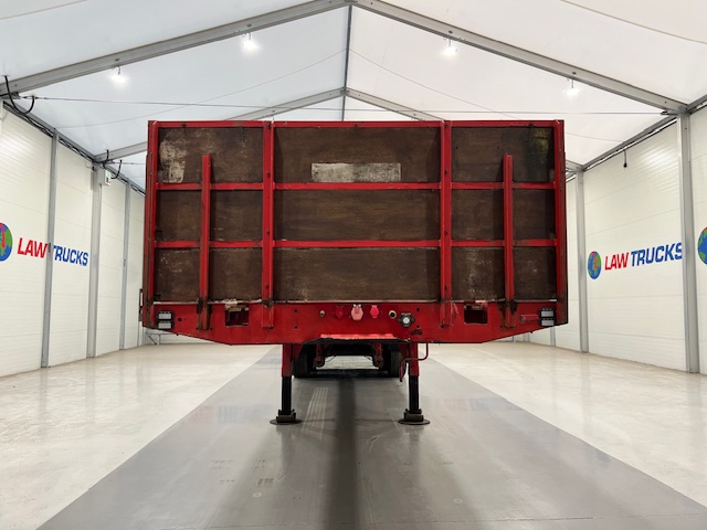 Corus Tri Axle Flatbed Brick Grab Trailer