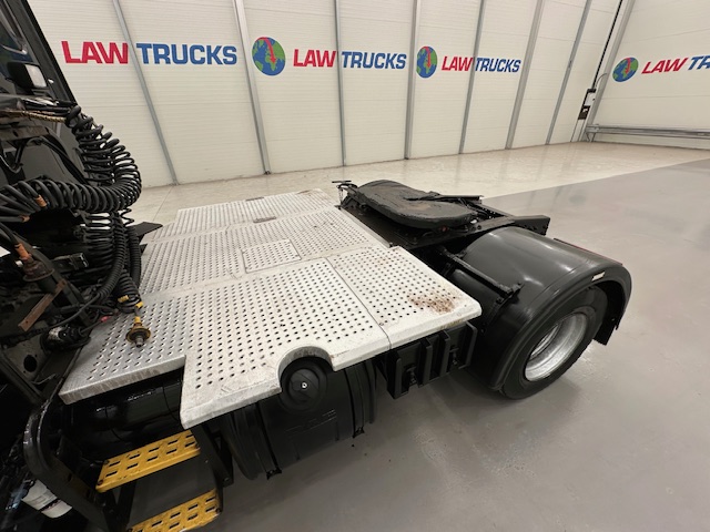DAF LF 260 4×2 Rest Cab Tractor Unit