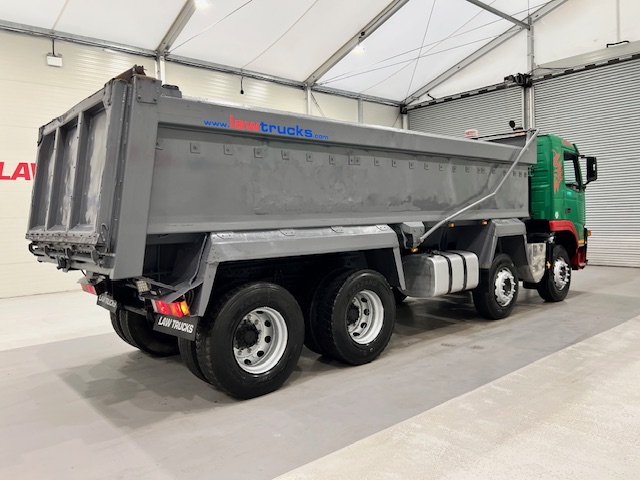 Volvo FM 400 8×4 Day Cab Tipper