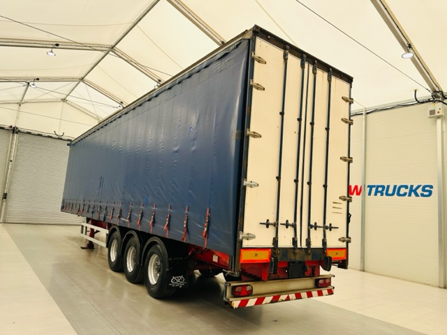 Montracon Tri Axle Curtainsider Trailer