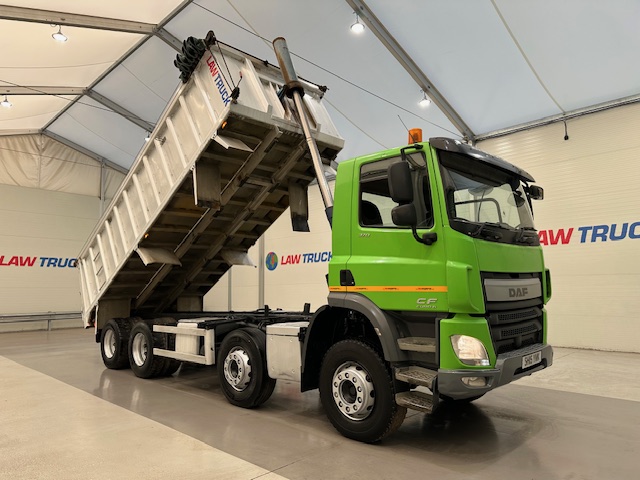DAF CF 370 8×4 Day Cab Tipper Manual