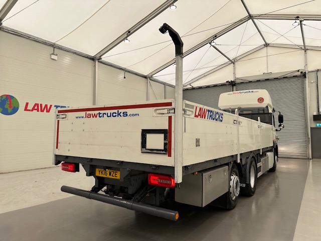 DAF CF 440 6×2 Sleeper Cab Dropside Drawbar Spec