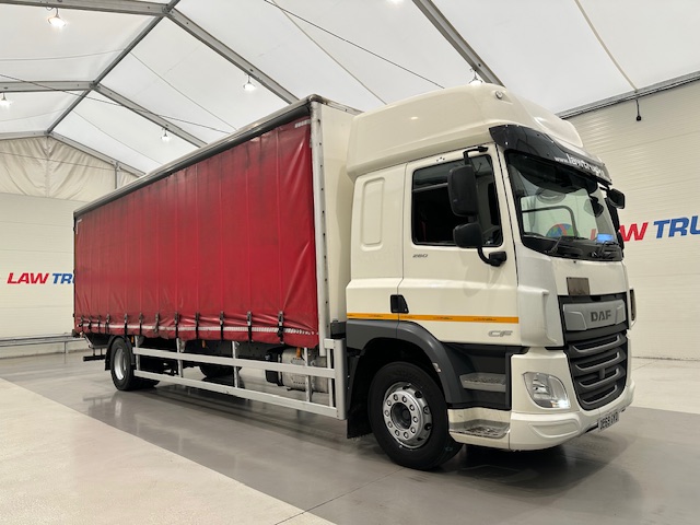 DAF CF 260 Sleeper Cab Curtainsider