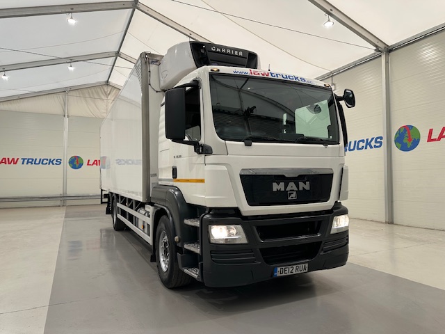 MAN TGS 26.320 6×2 Sleeper Cab Fridge Box