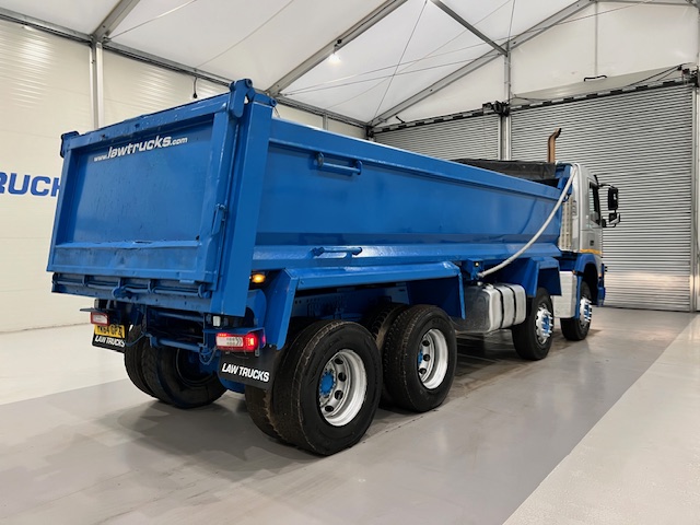Volvo FMX 410 8×4 Day Cab Steel Tipper