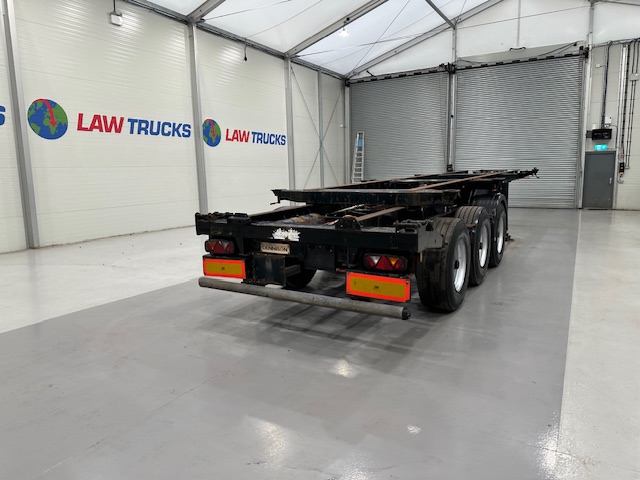 Dennison Tri Axle Sliding Skeletal Trailer BPW