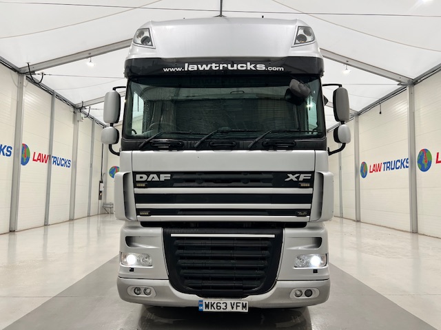 DAF XF105 460 6×2 Super Space Cab Tractor Unit