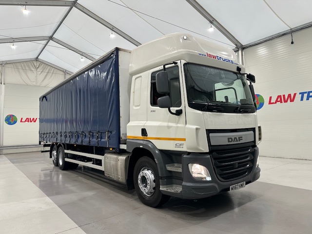 DAF CF 330 6×2 Rear Lift Sleeper Cab Curtainsider