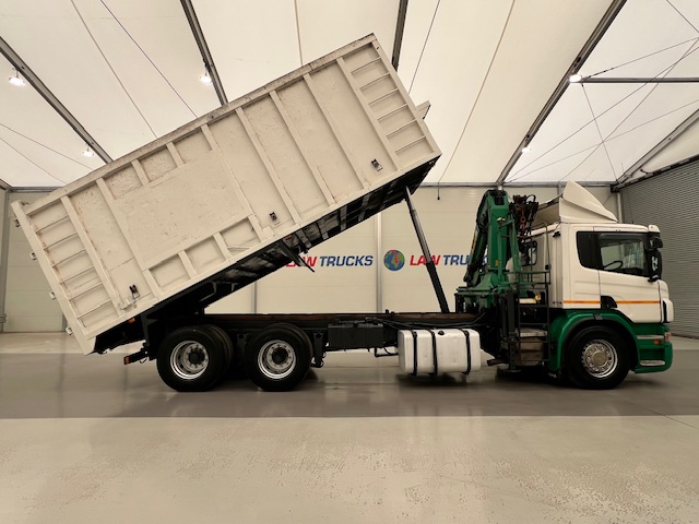 Scania P270 10 Tyre Day Cab Bulk Tipper with Crane