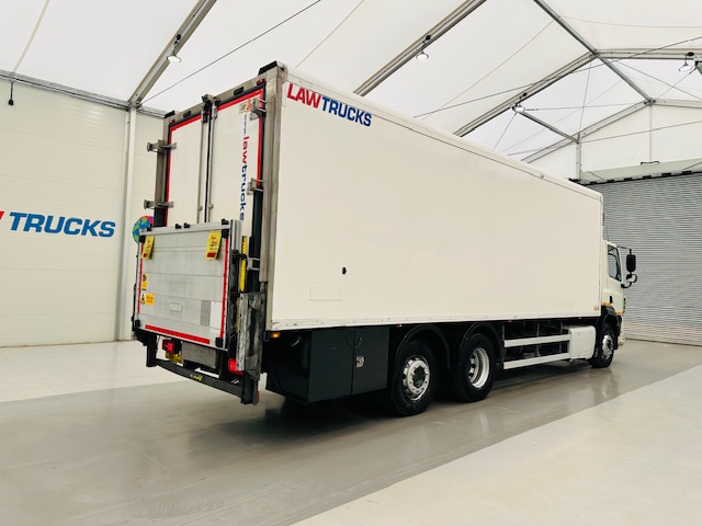 DAF CF 290 6×2 Rear Steer Fridge Box