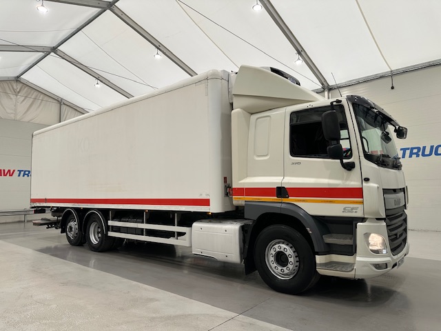 DAF CF 370 6×2 Sleeper Cab Fridge Box