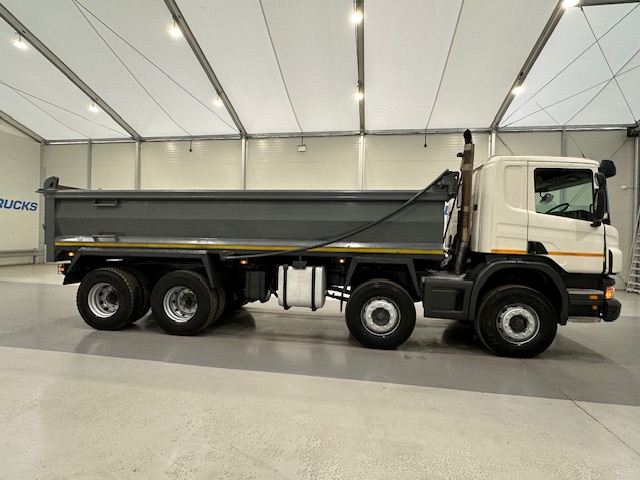 Scania P400 8×4 Rest Cab Steel Tipper