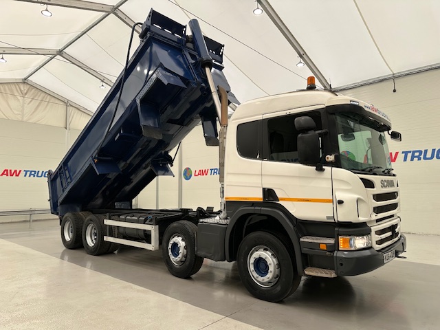 Scania P370 8×4 Sleeper Cab Tipper Manual