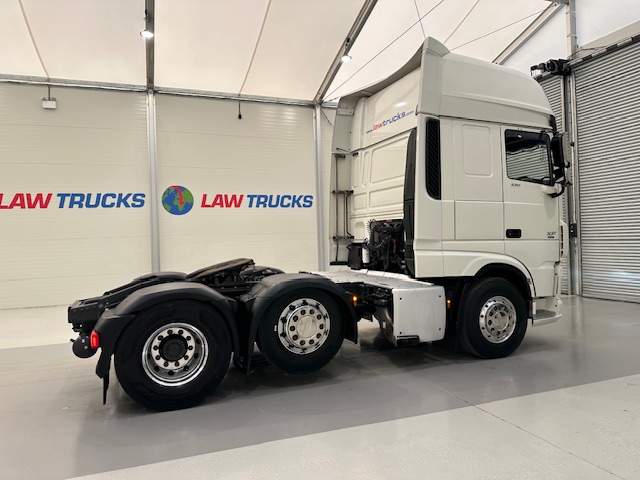 DAF XF 530 6×2 Midlift Tractor Unit